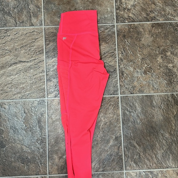 Bright pink - Picture 2 of 3